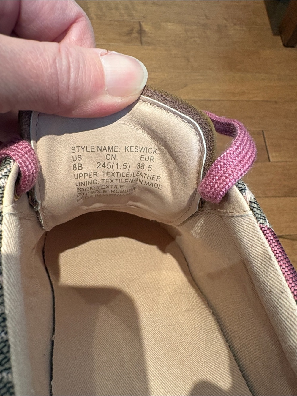 Kate Spade New York Spade Flower Jacquard Keswick Sneakers - Size 8 - Picture 7 of 9